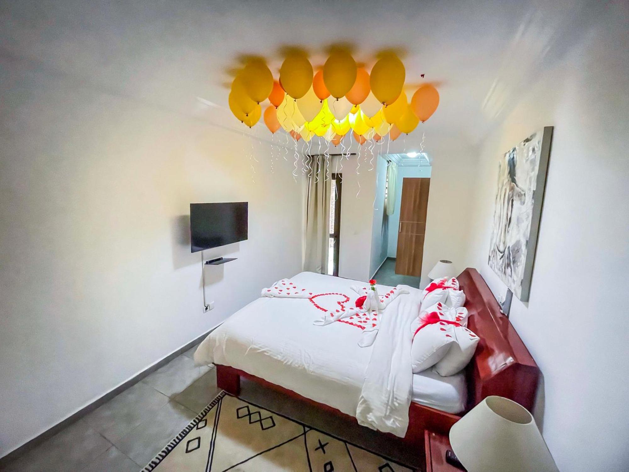 Hotel le Vaisseau Abidjan Extérieur photo