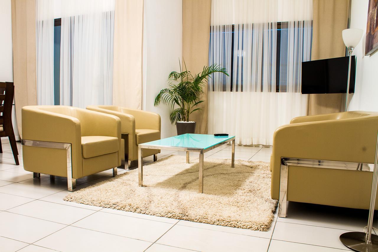 Hotel le Vaisseau Abidjan Extérieur photo