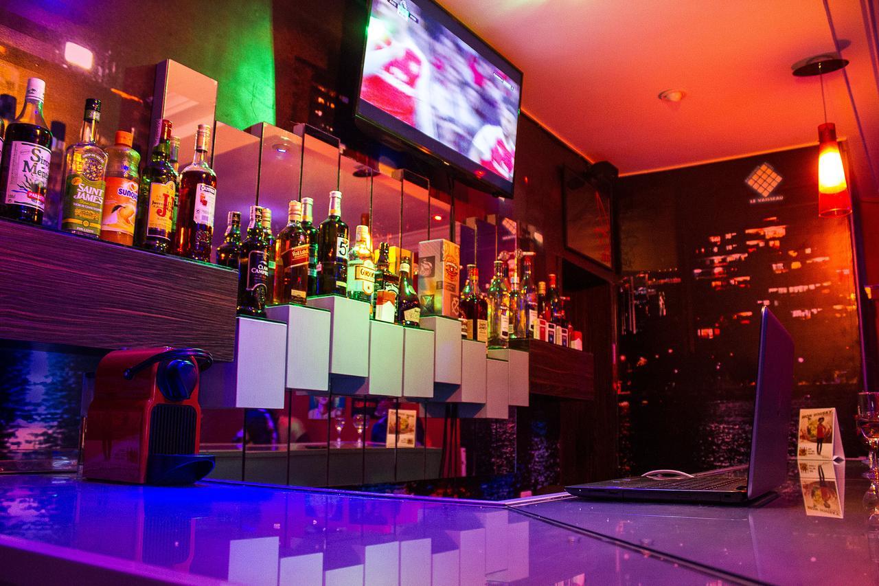 Hotel le Vaisseau Abidjan Extérieur photo