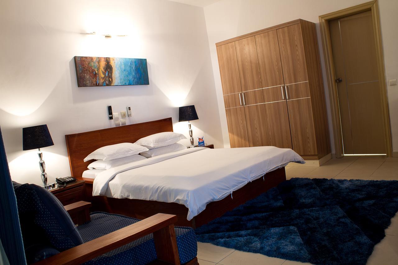 Hotel le Vaisseau Abidjan Extérieur photo
